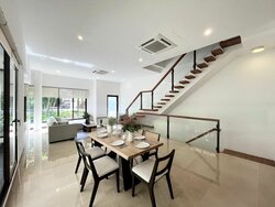 Lornie Road (D11), Terrace #457598451